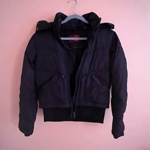 Y2K Levi’s black bomber jacket